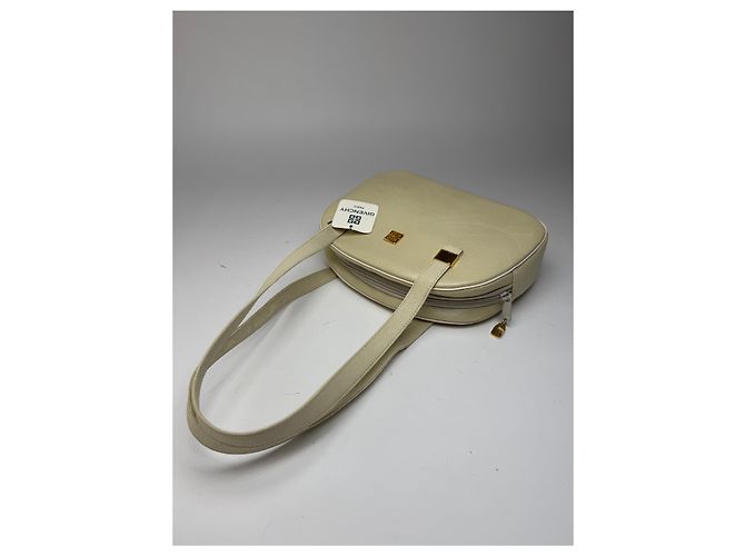 Sac en cuir beige embossé serpent Vintage Givenchy Blanc - vue 8