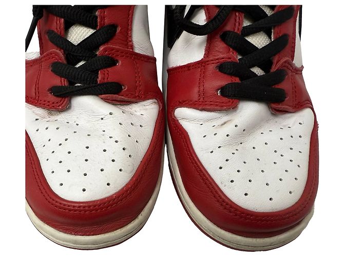 Baskets Nike SB Dunk Low Pro en cuir Chicago Rouge Bordeaux - vue 11