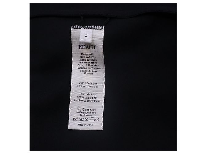 Vestido midi de seda negra Khaite con espalda cruzada y escote en V - vista 6