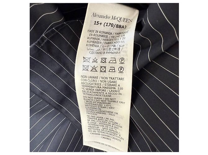 Schwarze Baumwollhemd mit bestickten Nadelstreifen von Alexander McQueen - Ansicht 5