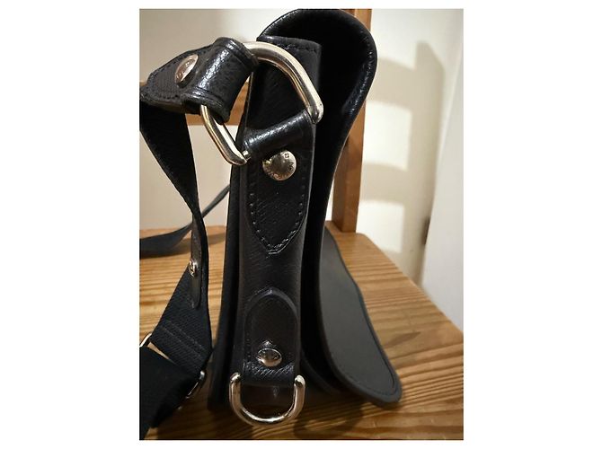 Louis Vuitton Messaggero Taiga Andre Nero - vista 5