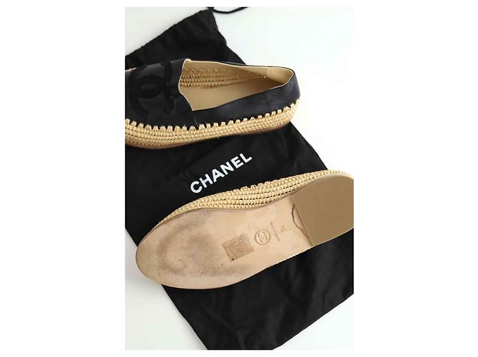 Chanel Espadrillas in pelle nera Nero - vista 4