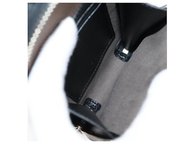 Borsa a spalla GG Supreme in PVC Nero Argento di GUCCI 724357 Auth 138571M - vista 19