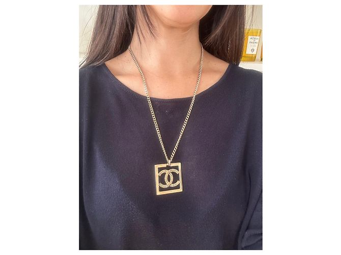 Collana lunga Chanel metallo oro champagne pendente quadrato D'oro - vista 10