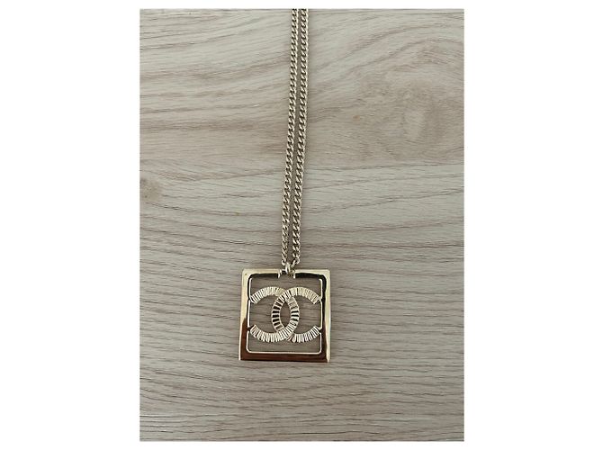 Collana lunga Chanel metallo oro champagne pendente quadrato D'oro - vista 7