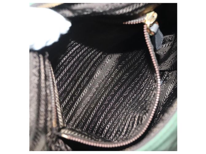 Borsa a Spalla PRADA Nylon Kaki Oro Auth 138636 D'oro Cachi - vista 25