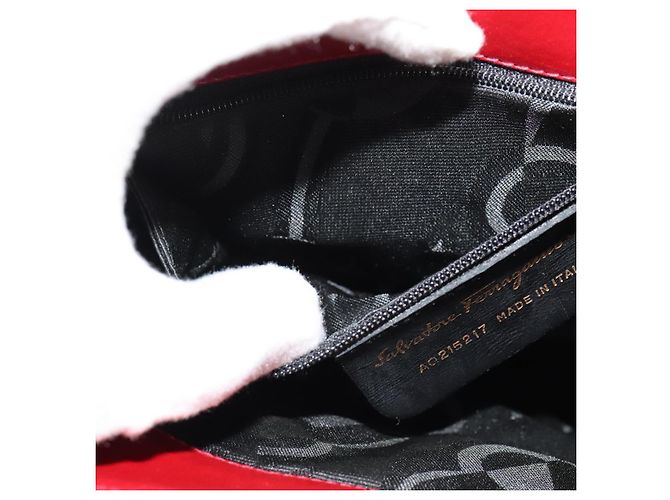 Zaino Vala in pelle rossa e oro Auth 138862 di Salvatore Ferragamo - vista 20