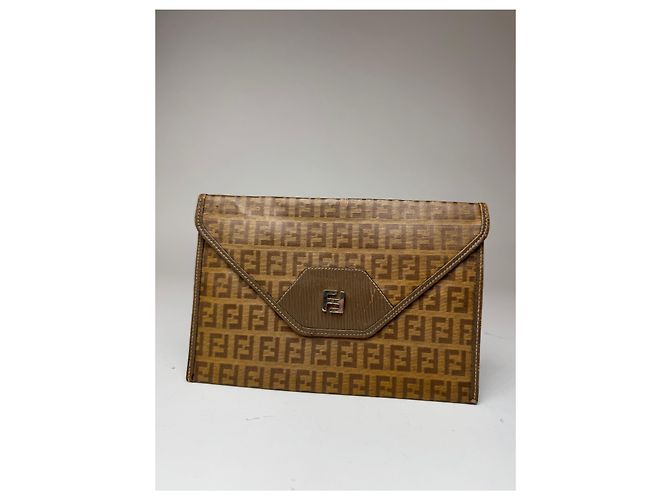 Clutch in pelle vintage Fendi FF monogramma marrone D'oro - vista 6