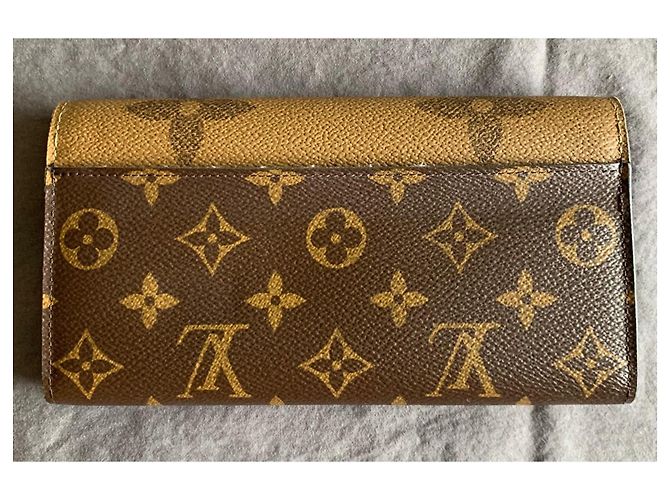 Louis Vuitton Sarah Geldbörse Monogramm Reverse Giant - Ansicht 2