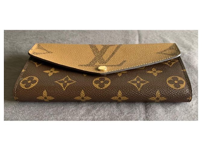 Louis Vuitton Sarah Geldbörse Monogramm Reverse Giant - Ansicht 8