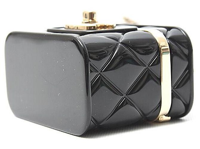 Chanel Plastic Matelasse Vanity Chain Pouch B22K Black - view 6