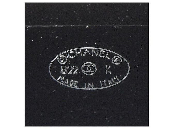 Chanel Plastic Matelasse Vanity Chain Pouch B22K Black - view 7