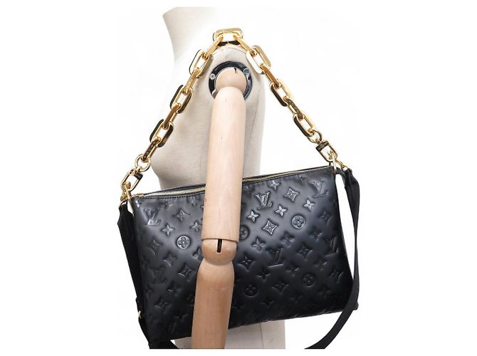 NUOVA BORSA A MANO LOUIS VUITTON COUSSIN MM PELLE MONOGRAMMA IMPRESSA Nero - vista 14