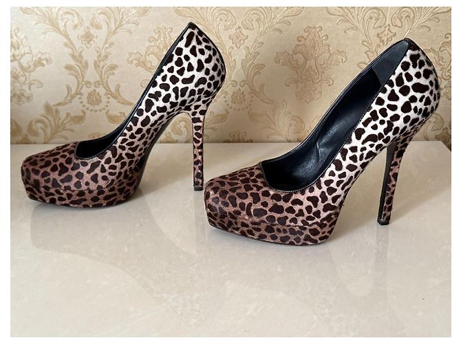 Tacchi Gucci in pelle marrone - vista 10