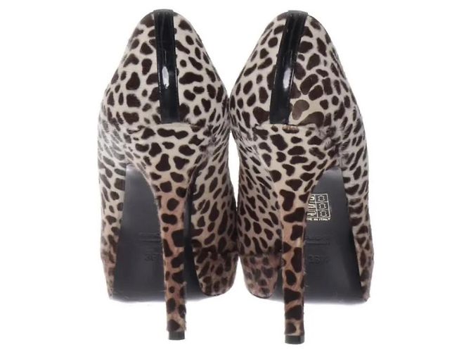 Tacchi Gucci in pelle marrone - vista 4