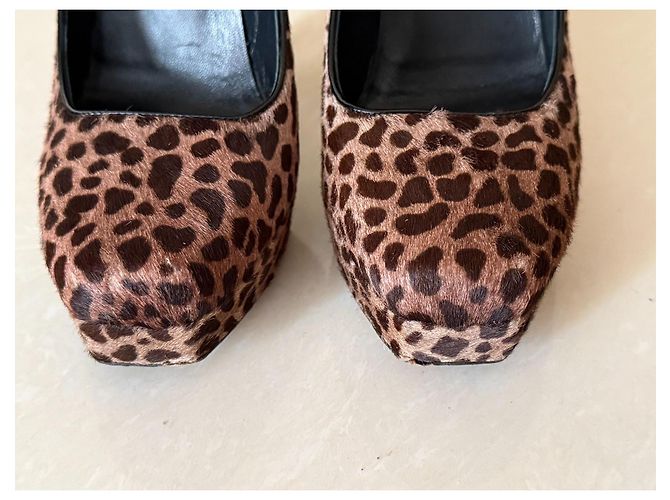 Tacchi Gucci in pelle marrone - vista 9