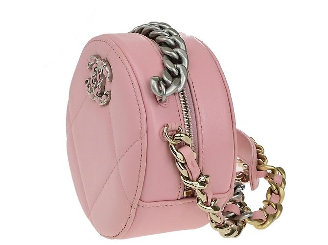 Clutch Rotondo Chanel 19 in Pelle Trapuntata con Catena Rosa - vista 3