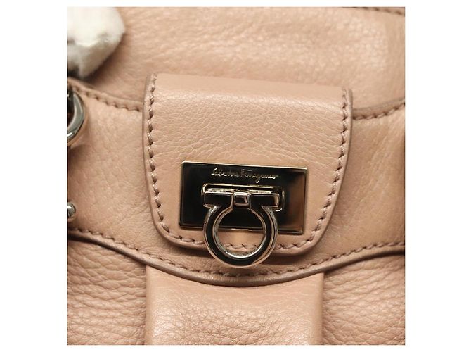 Borsa a mano Gancini in pelle rosa argento Auth 138865 di Salvatore Ferragamo - vista 17