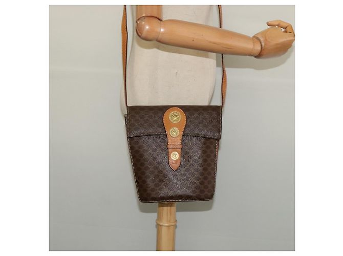 Céline CELINE Macadam Canvas Schultertasche aus PVC-Leder Braun Gold Auth 139816 Golden - Ansicht 22