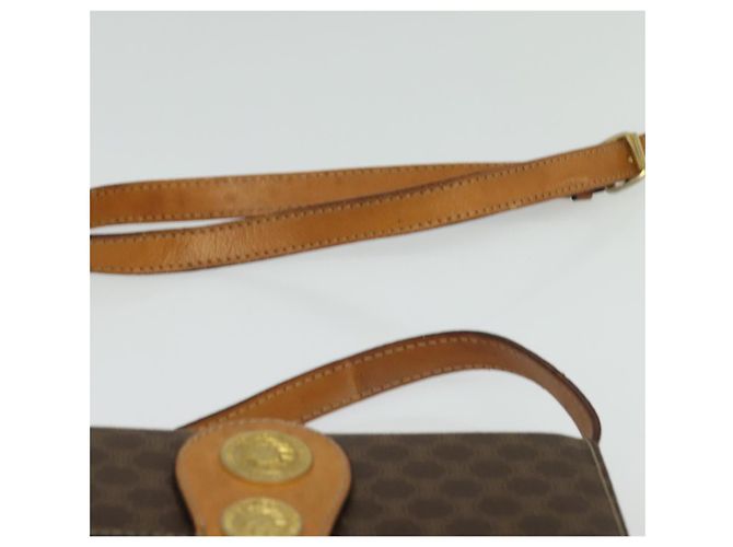 Céline CELINE Macadam Canvas Schultertasche aus PVC-Leder Braun Gold Auth 139816 Golden - Ansicht 8