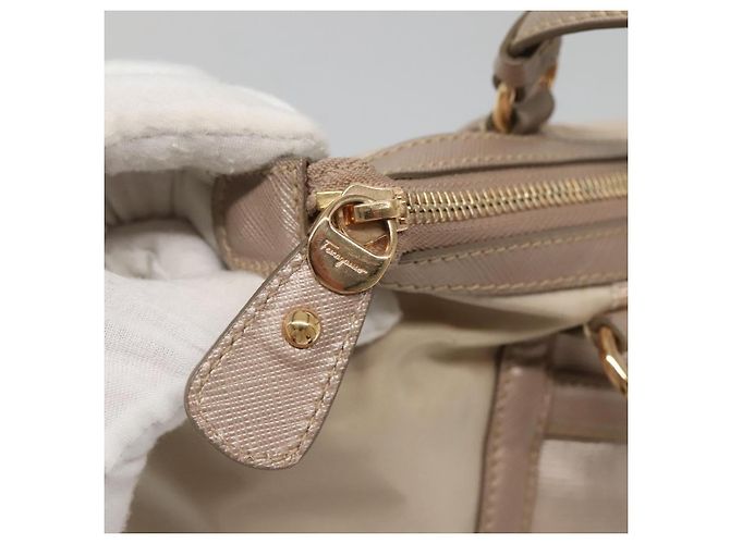 Vala Handtasche aus Nylon in Beige und Gold Auth BA5017 von Salvatore Ferragamo Golden - Ansicht 10