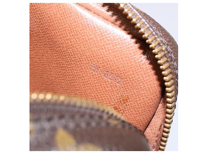LOUIS VUITTON Clutch Marly Dragonne GM Monogram M51825 LV Auth ep10354 Monogramma - vista 12