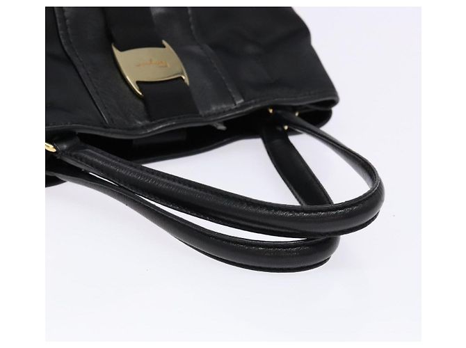 Borsa Tote Vala in Nylon Nero e Oro Salvatore Ferragamo Auth hk2909 D'oro - vista 7