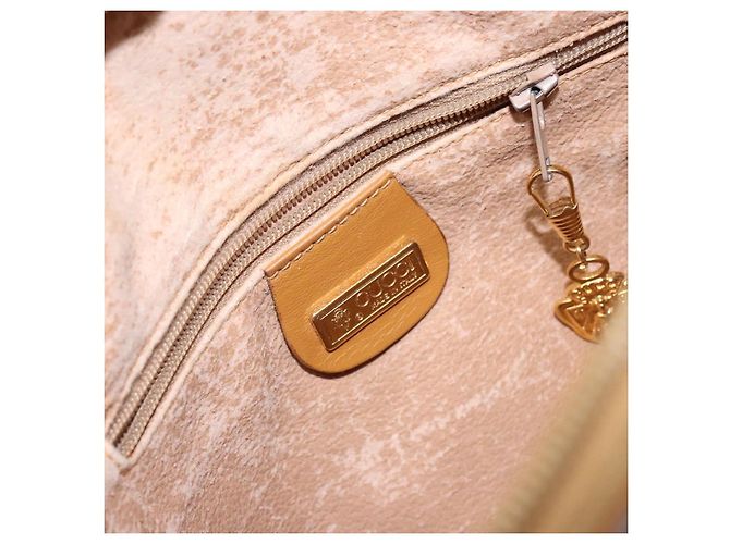 Gucci Borsa a spalla Micro GG Supreme in PVC Beige Oro Auth BA5021 D'oro - vista 16