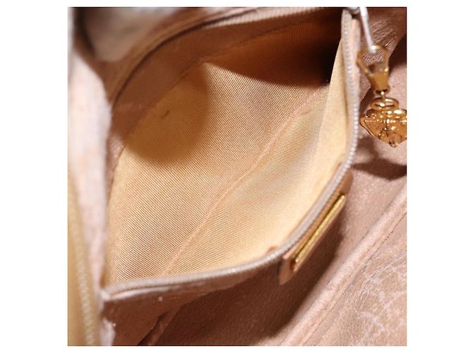 Gucci Borsa a spalla Micro GG Supreme in PVC Beige Oro Auth BA5021 D'oro - vista 20