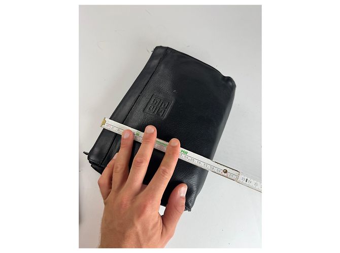 Clutch in pelle vintage Givenchy nera Nero - vista 12