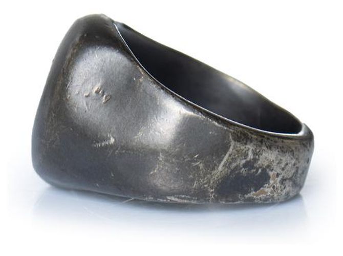 Autre Marque Hämatit-Look Ring Maison Margiela Schwarz Silber Grau - Ansicht 2