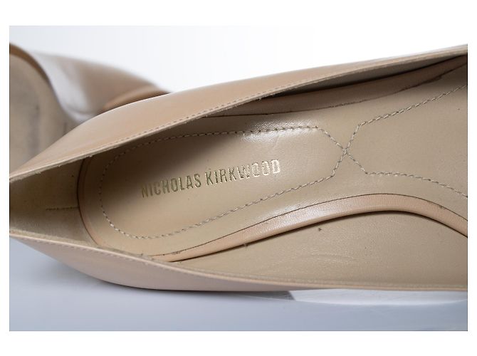 Nicholas Kirkwood, Pump beige celeste - vista 8