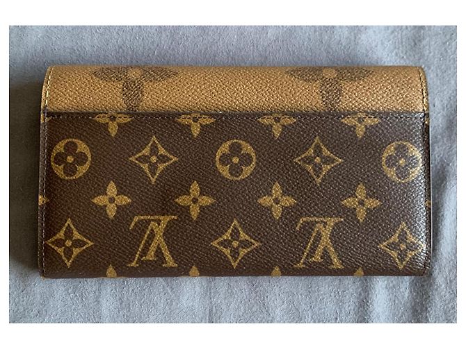 Louis Vuitton Cartera Sarah Monogram Reverse Giant - vista 2