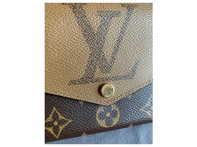 Louis Vuitton Cartera Sarah Monogram Reverse Giant - vista 6