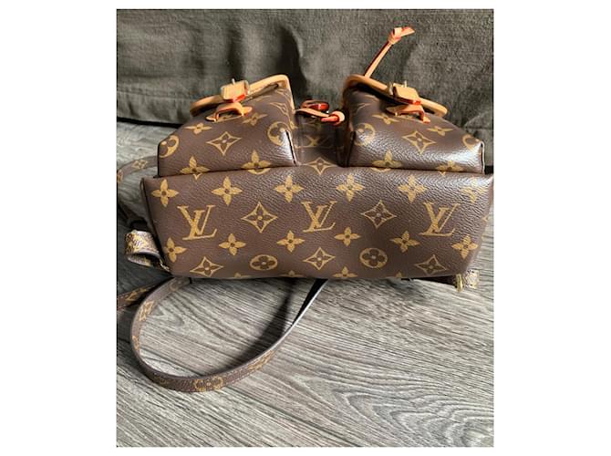 Louis Vuitton Zaino Excursion PM - vista 6