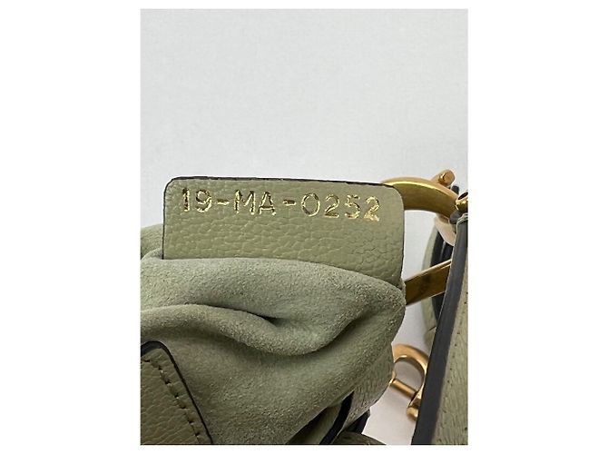 Borsa Micro Saddle in pelle di capra verde chiaro con tracolla Christian Dior - vista 4