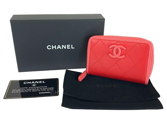 Billetera compacta de piel de cordero matelassé Chanel Roja - vista 7