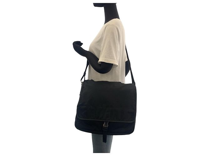 Bolsa mensageiro em nylon tessuto com logo triangular Prada Preto - vista 6