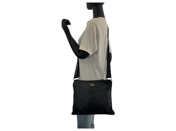 Bolso cruzado de nylon tessuto con logo triangular Prada Negro - vista 7