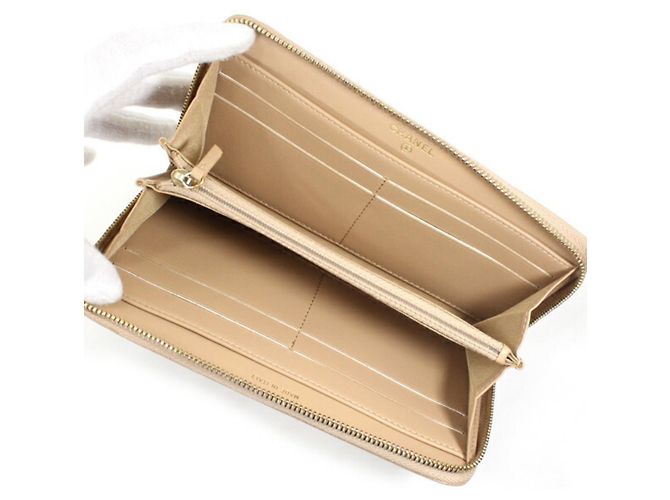 Portafoglio lungo con borchie Chanel Deauville Beige - vista 6