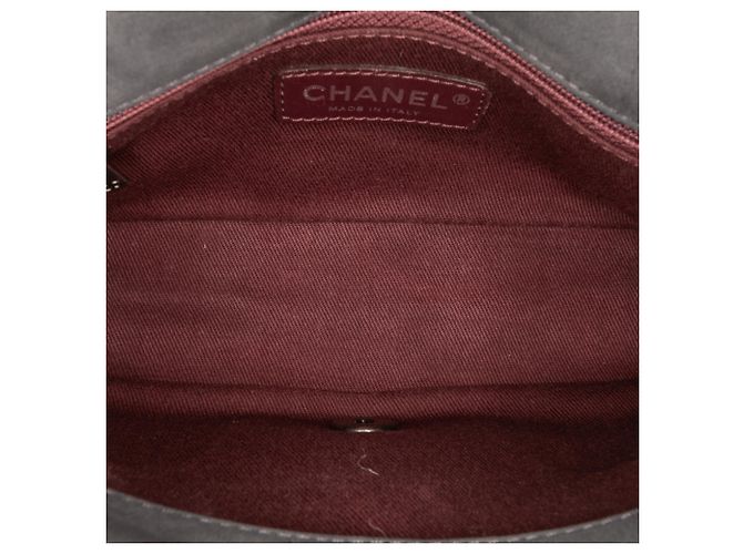 Chanel Nova Bolsa Chic em Couro de Bezerro Cinza com Estampa de Diamante Marrom Cinza antracite - vista 4