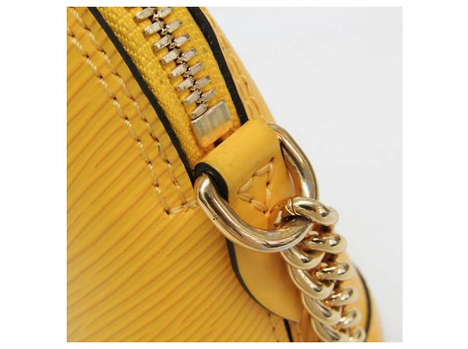 Bolsa de Ombro MINI Alma em Epi Louis Vuitton Dourado Amarelo - vista 8