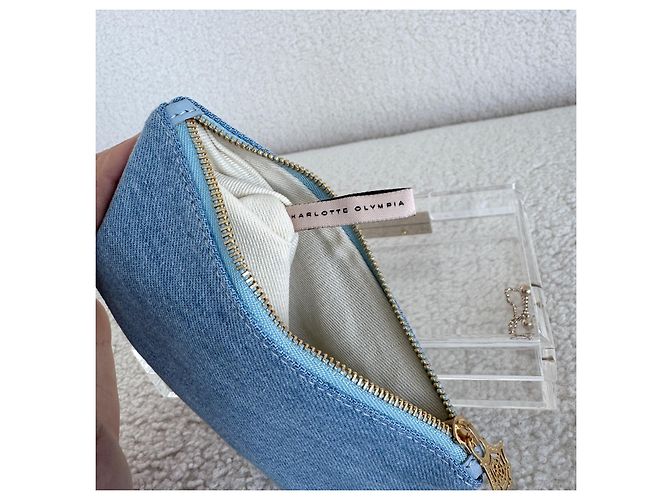 Clutch Pandora Box in acrilico blu Charlotte Olympia - vista 9