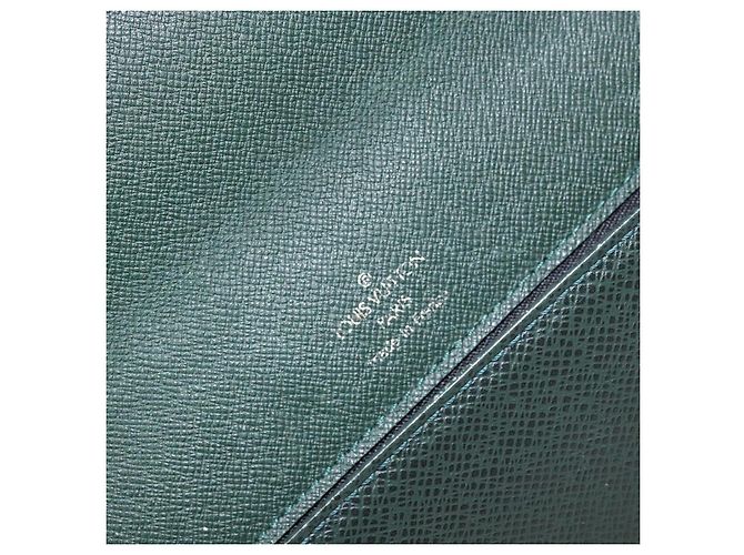 LOUIS VUITTON Pochette Kourad in Taiga Borsa Clutch Épicea M30194 LV Auth hk2896 - vista 17