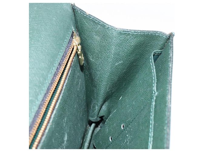 LOUIS VUITTON Pochette Kourad in Taiga Borsa Clutch Épicea M30194 LV Auth hk2896 - vista 18