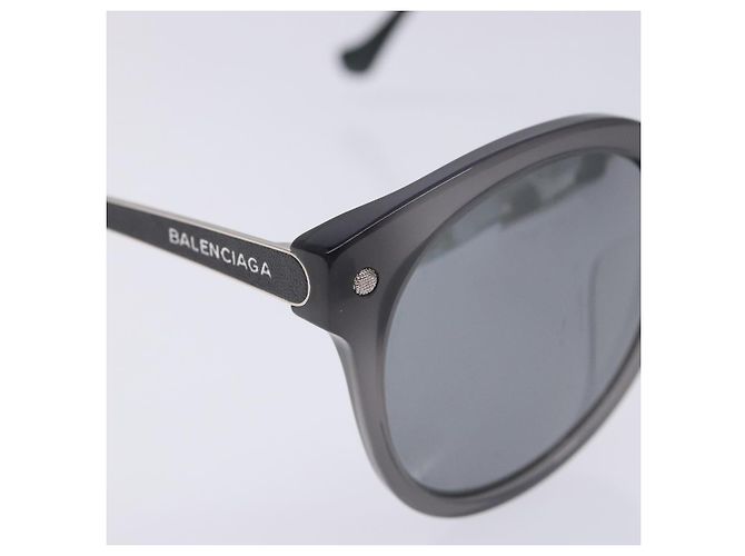 Occhiali da sole BALENCIAGA in plastica nera Auth sw1377 Nero - vista 8