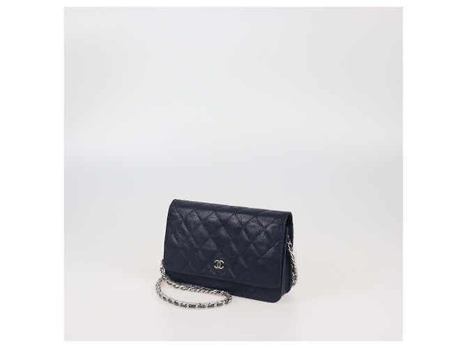 Borsa WOC in caviar trapuntato blu navy Chanel - vista 2