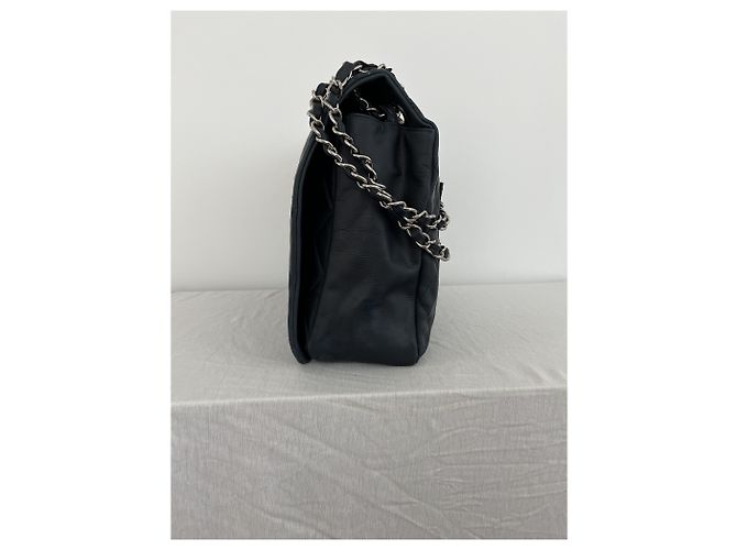 Timeless Chanel Borsa a spalla Matelassé Chain Blu Navy Pelle Blu scuro - vista 3