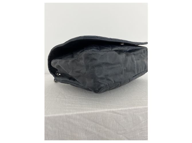 Timeless Chanel Borsa a spalla Matelassé Chain Blu Navy Pelle Blu scuro - vista 6