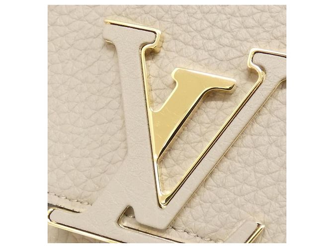 Portafoglio Louis Vuitton Capucines in pelle Taurillon lungo Grigio - vista 3
